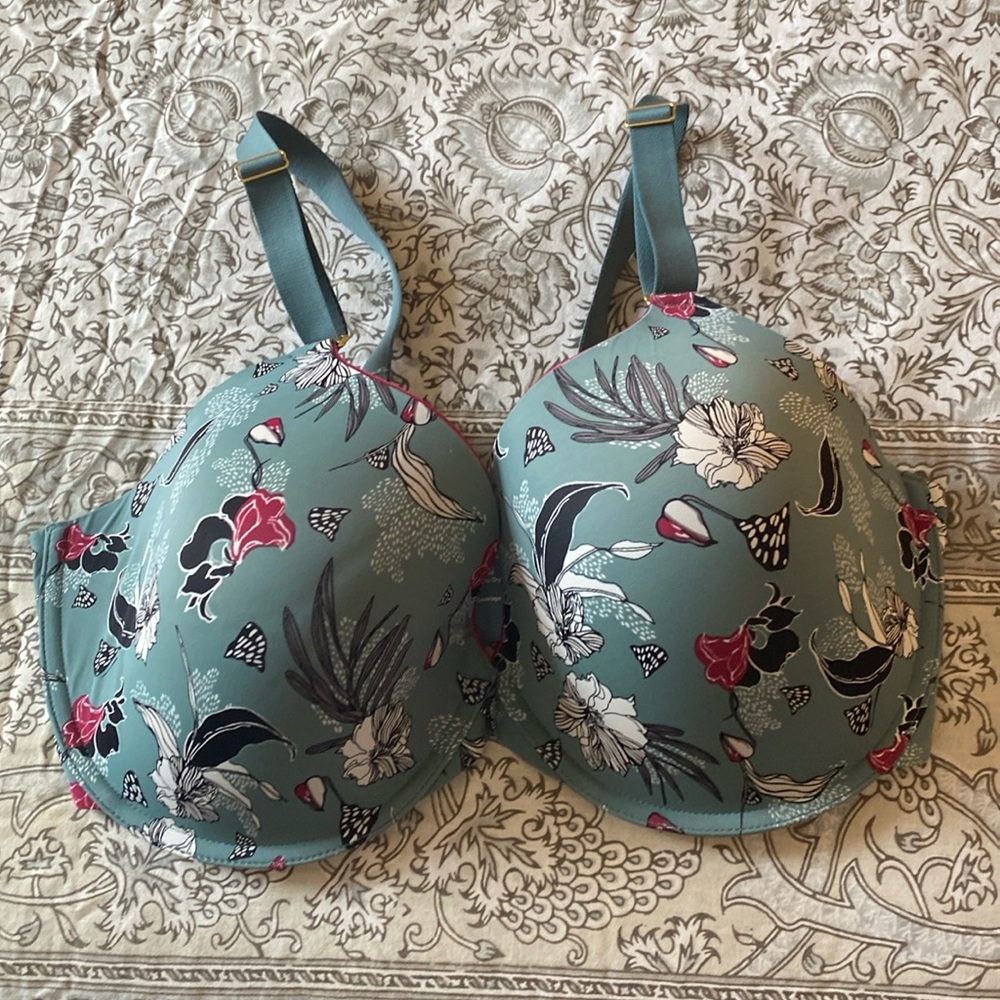 Soma memorable light full padding bra (nursing/pumping compatible!!)